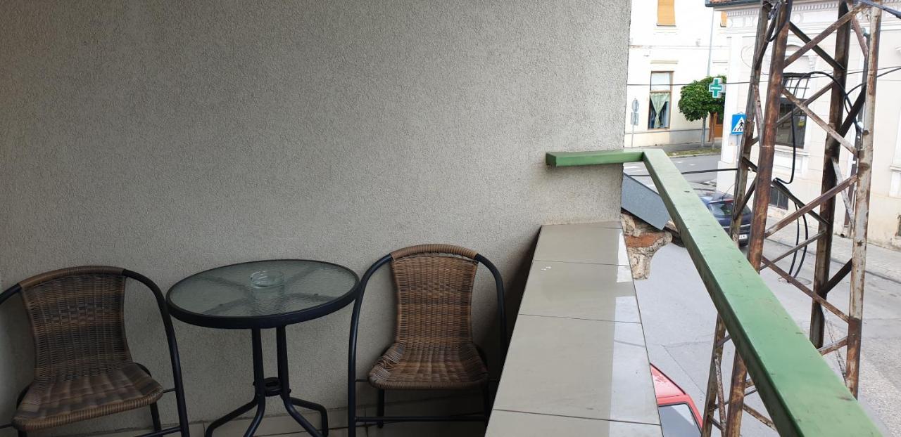 Apartman Natasa 1 Vârşeţ Exterior foto